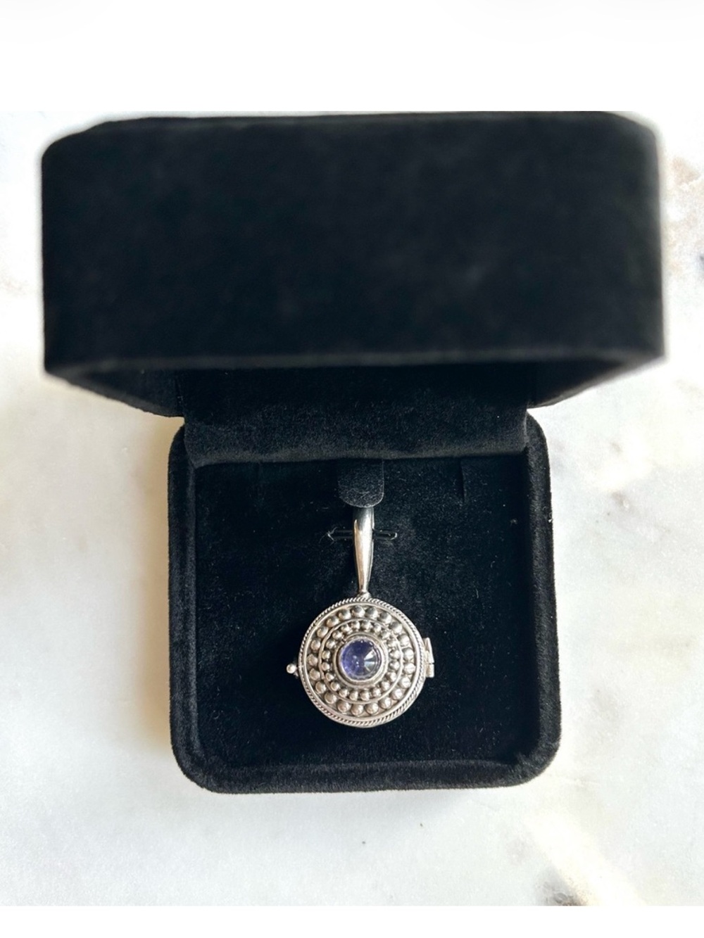 Silver Locket - Picture 3 of 4